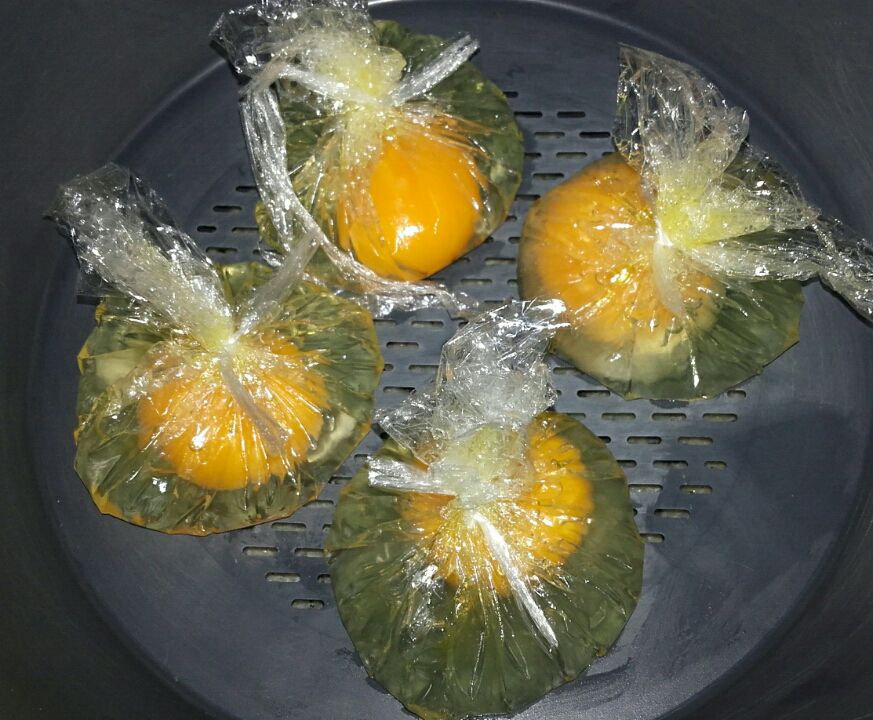 Huevos poche con guisantes con jamón con Thermomix® - Huevos y quesos -  Blog de DOMINGO GALVIN NAVARRO de Thermomix® Jerez