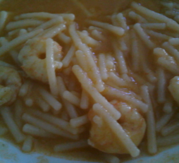 Fideos con gambas