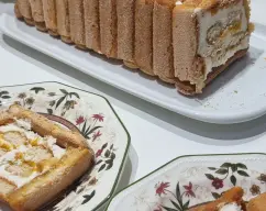 Step <p>Cierre con el sobrante de papel de horno de los bordes y luego con film transparente y al congelador un mínimo de 4h</p> illustration