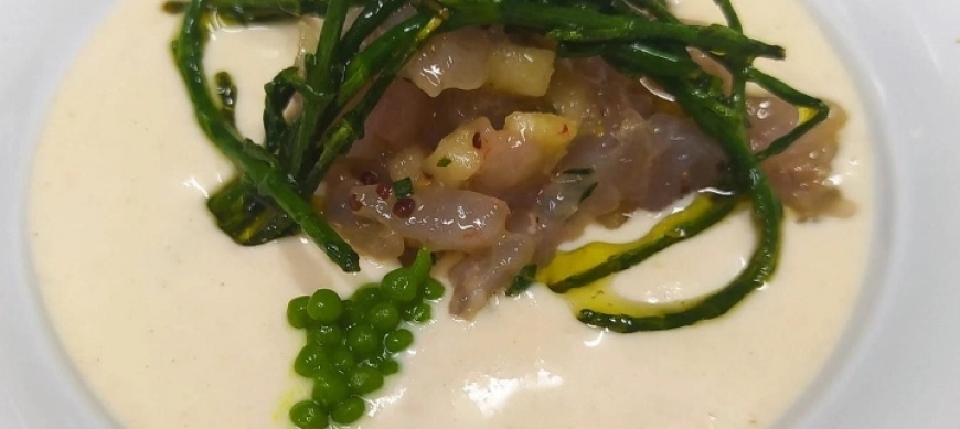 Ajo blanco malagueño con ceviche de langostinos