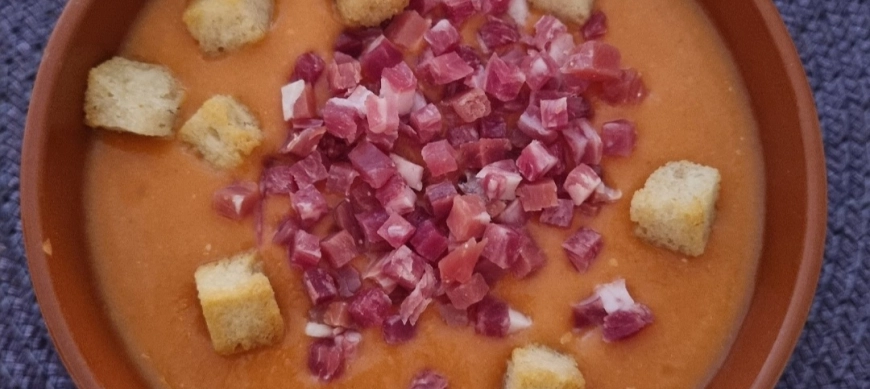 Recetas de verano con Thermomix®: Salmorejo con proteina