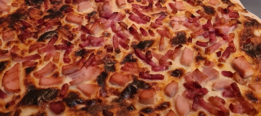 PIZZA FALSA CARBONARA CON THERMOMIX