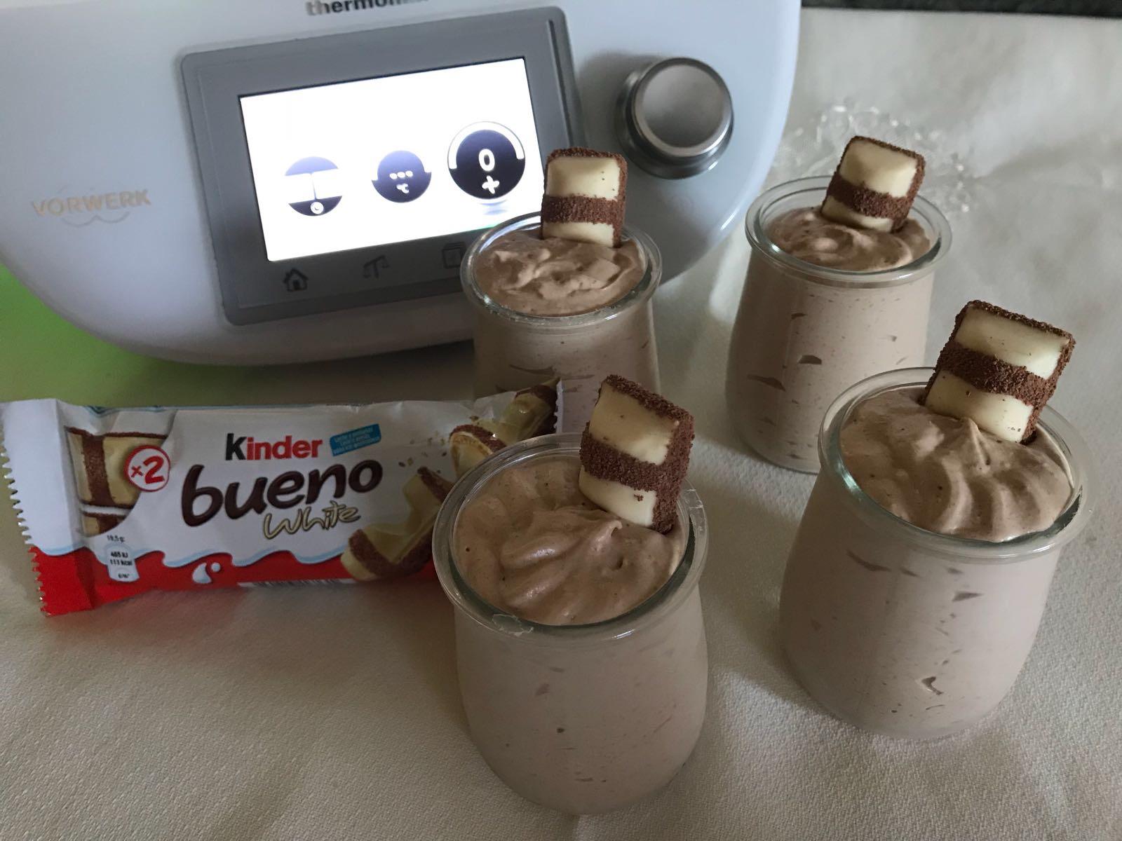 Mousse De Kinder Bueno Con Thermomix Postres Y Dulces Blog De Domingo Galvin Navarro De Thermomix Jerez