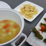 MENÚ:SOPA DE ZANAHORIA Y PATATAS, BROCHETA DE RAPE Y MANZANA AL VAPOR CON Thermomix®