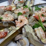 NAVAJAS, ALMEJAS Y GAMBONES CON ALCACHOFAS Y HOLANDESA DE AZAFRÁN CON Thermomix®
